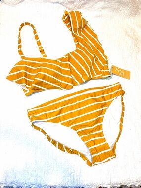 NWT ! Kona Sol Gold Ruffle One Shoulder Bikini Set - S/m